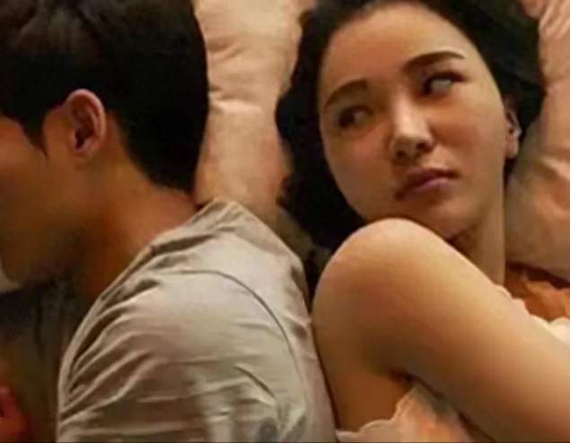 “新型出轨方式”正悄然流行，不约会不开房，却比肉体背叛更诛心
