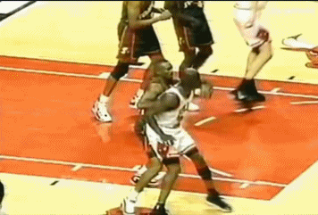 当年手套佩顿对乔丹的防守！不亏是手套，贴的很紧