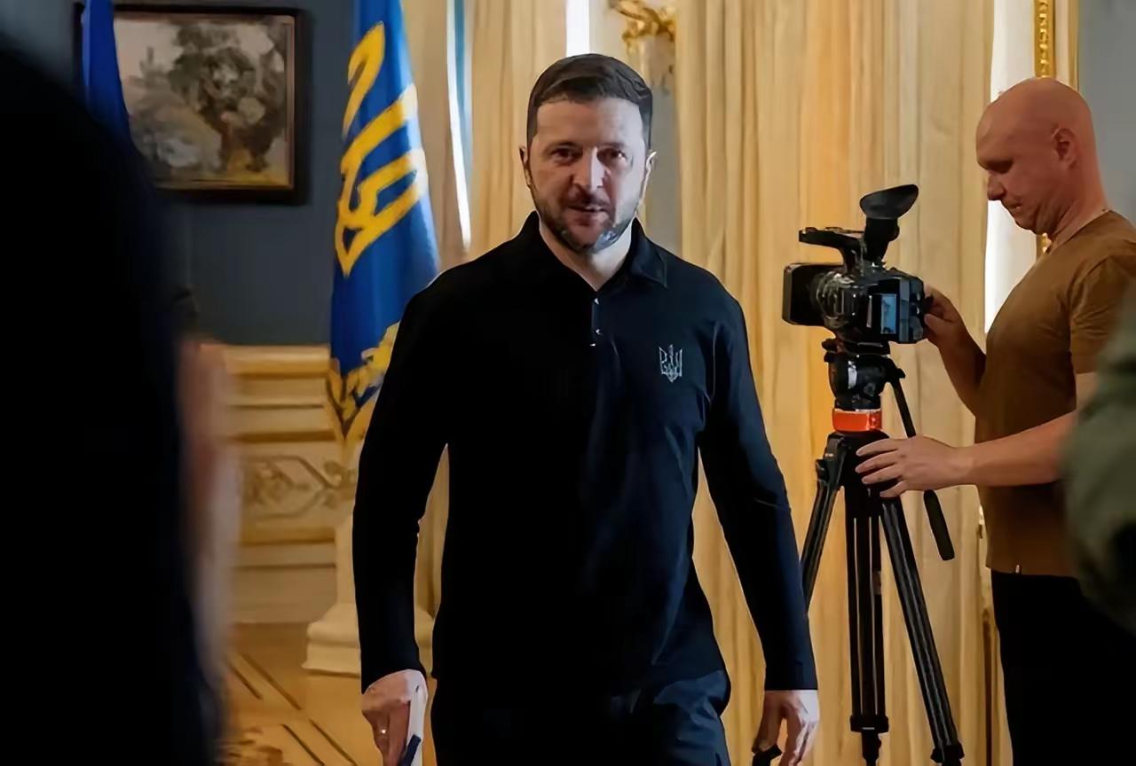 2月25号，乌克兰总统泽连斯基签了一道总统令，宣布退出一个叫"独联体成员国联合防