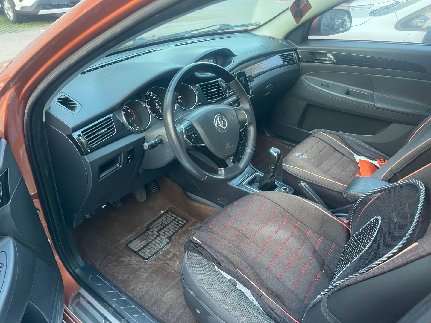 千元代步车来一台 2014年东风 H30手动挡1.6L 手动 8万公里 原版车况