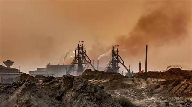 必须有清醒的认知，稀土提炼不是高科技，稀土矿也不是中国独有。早在 1949 年新