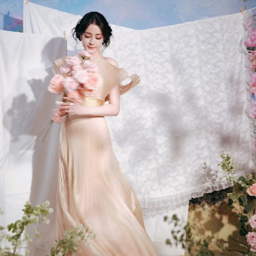 迪丽热巴原声台词夯爆了迪丽热巴原声台词震撼发布！从音质到气场每一个都变化万分迪丽