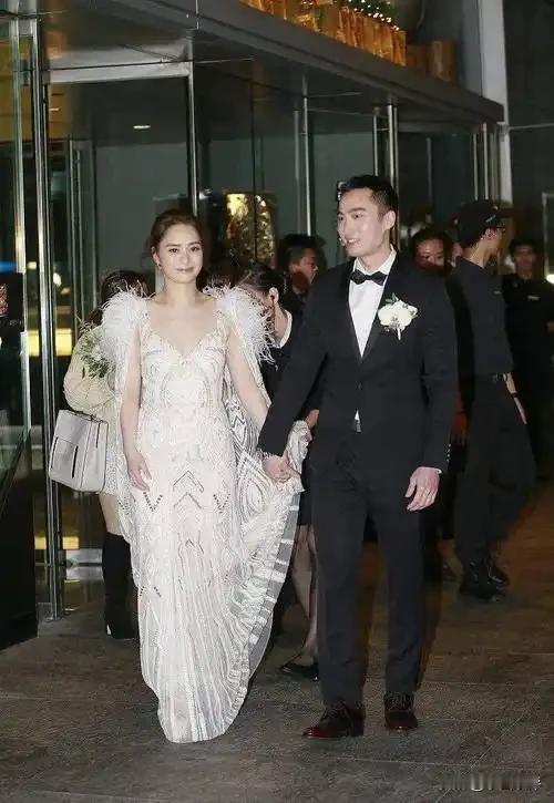 2018年，阿娇和赖弘国结婚。他们在5月先于美国洛杉矶举办了结婚派对，随后于同年