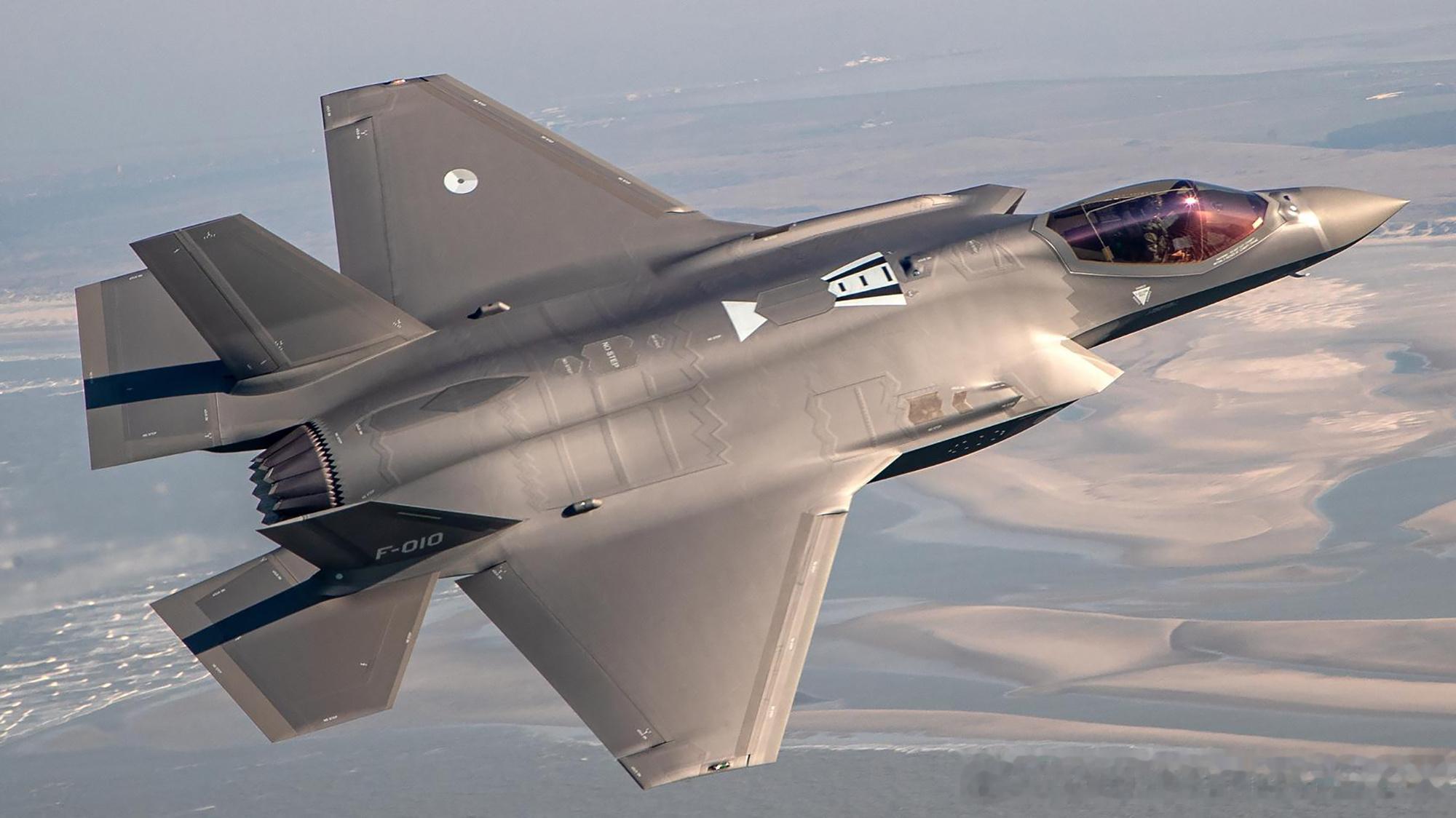 KLM的客机飞行员将以预备役人员身份驾驶F-35战斗机，以弥补荷兰战斗机飞行员的