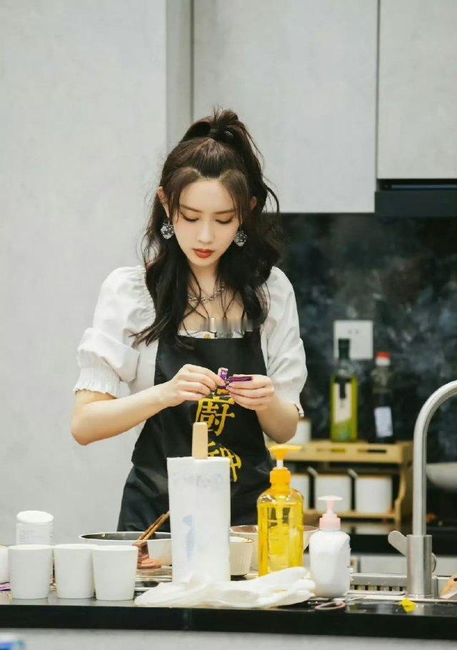 同样是综艺咖，为什么王玉雯不如孟子义吸粉多？路人缘也是 