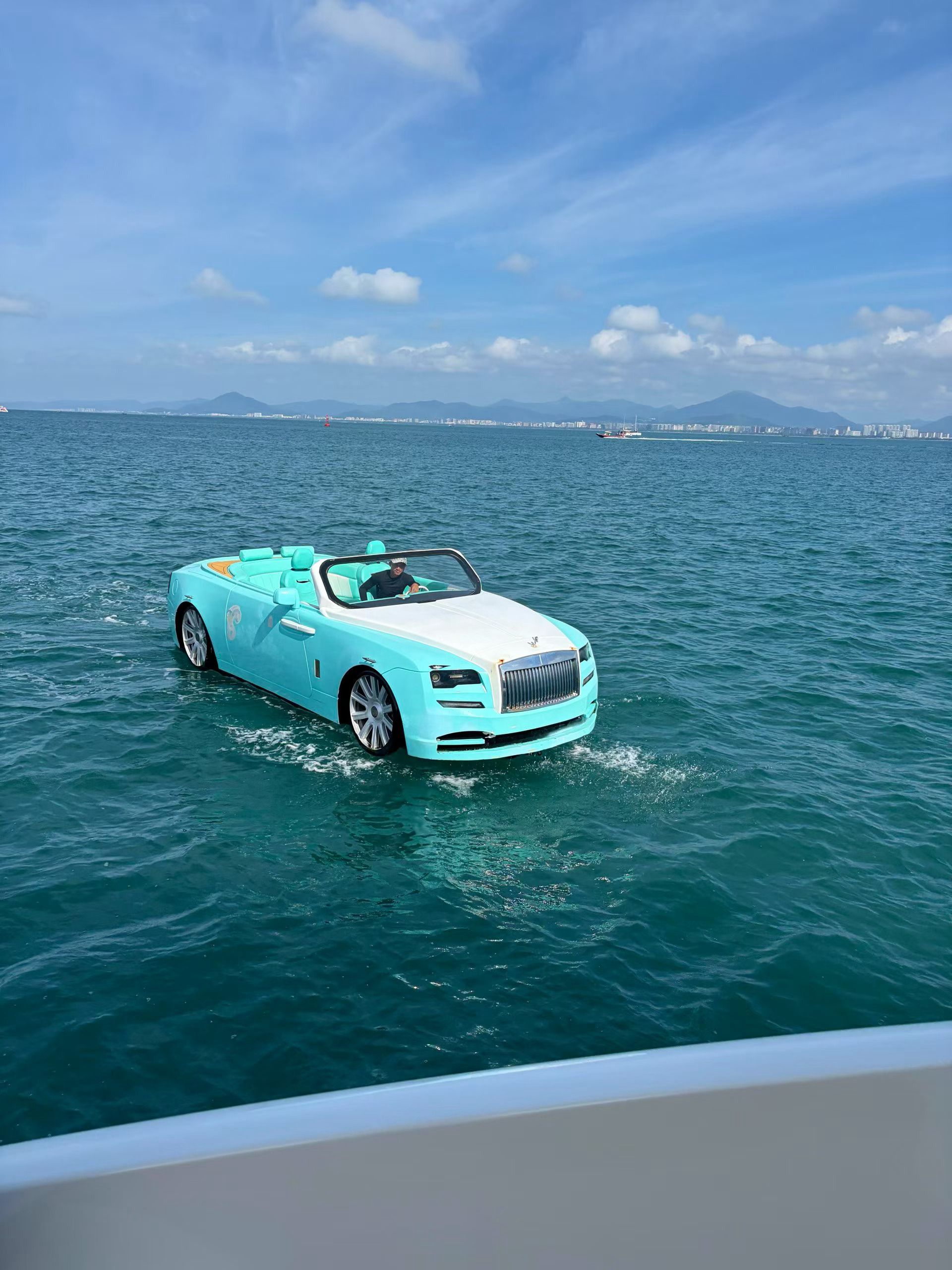 有船吗？船来了[哈哈] ​​​