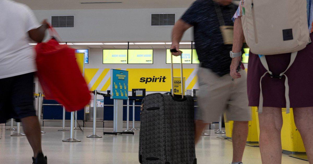 [To learn English]
Spirit Airlines said 