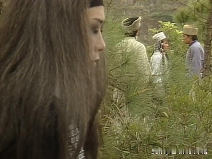 梅超风虽然是个杀人不眨眼的女魔头，但却是个情痴，她不仅对自己的爱情忠贞，对别人的