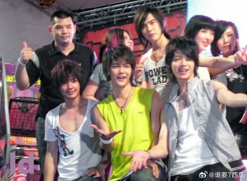 Tank被SHE飞轮海E到了原来飞轮海名场面是tank写的 安静搞创作，热闹全让