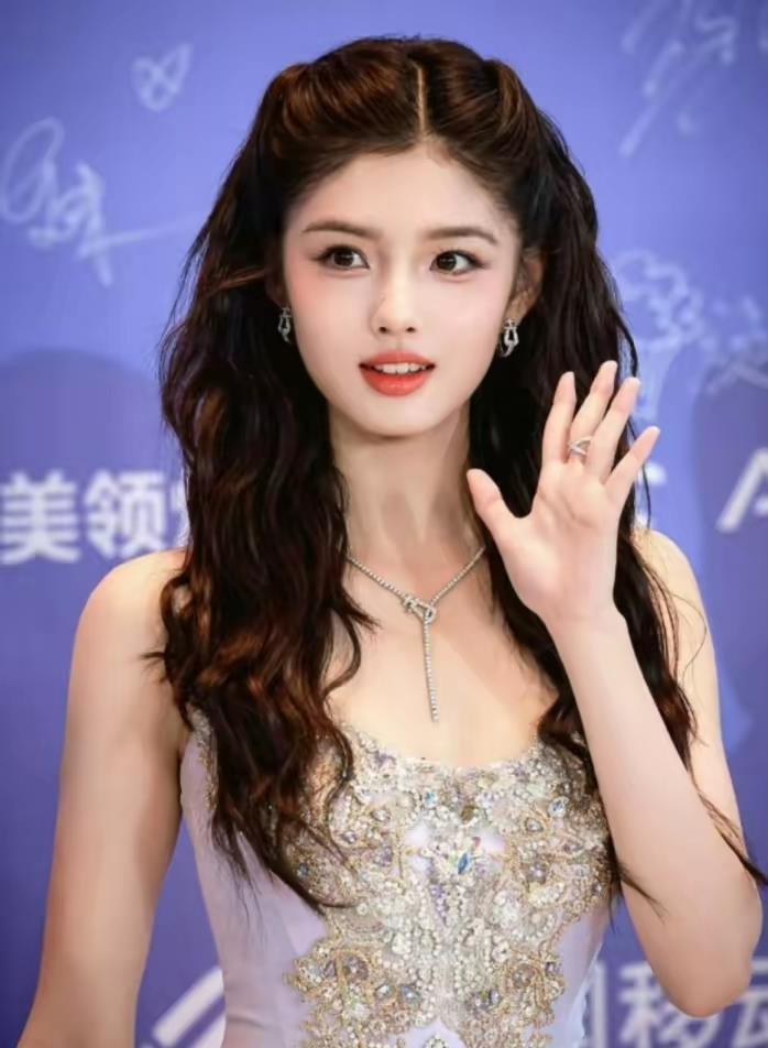 内娱终于出了个可怕的演员，艾米，不是说她的演技，也不是她的颜值，而是她的能力 