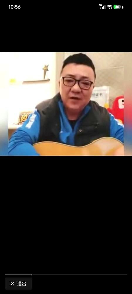 这事听着就魔幻，一群连教练证都没有的“野路子”，带着一帮十五六岁的孩子，跑到欧洲