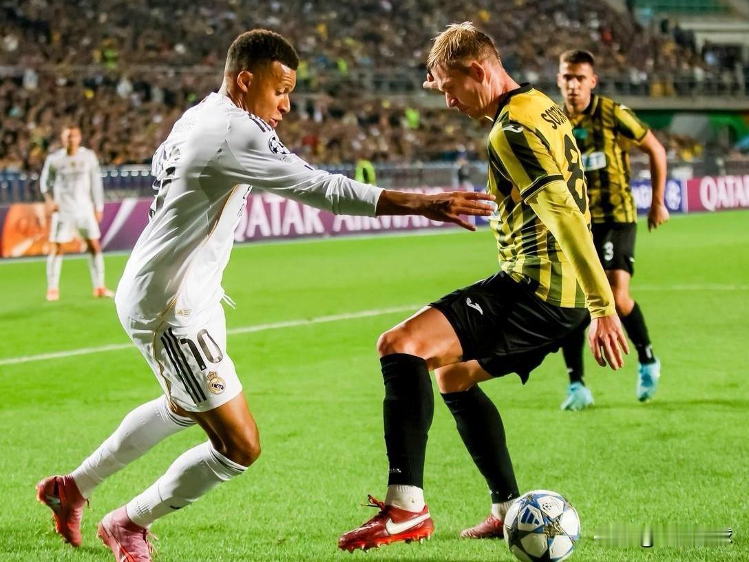 中超绯闻外援---索罗金…俄罗斯前国脚，此前效力于哈萨克斯坦超级联赛冠军球队阿拉