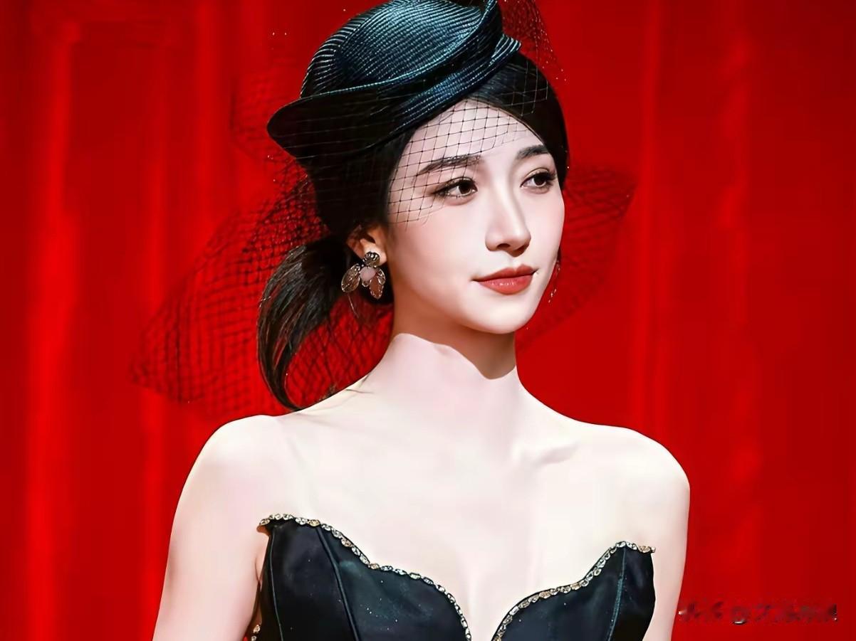 短剧
照样拉满长弓
短剧
照样拉长人生
这就是
王格格的格局

王格格的格局