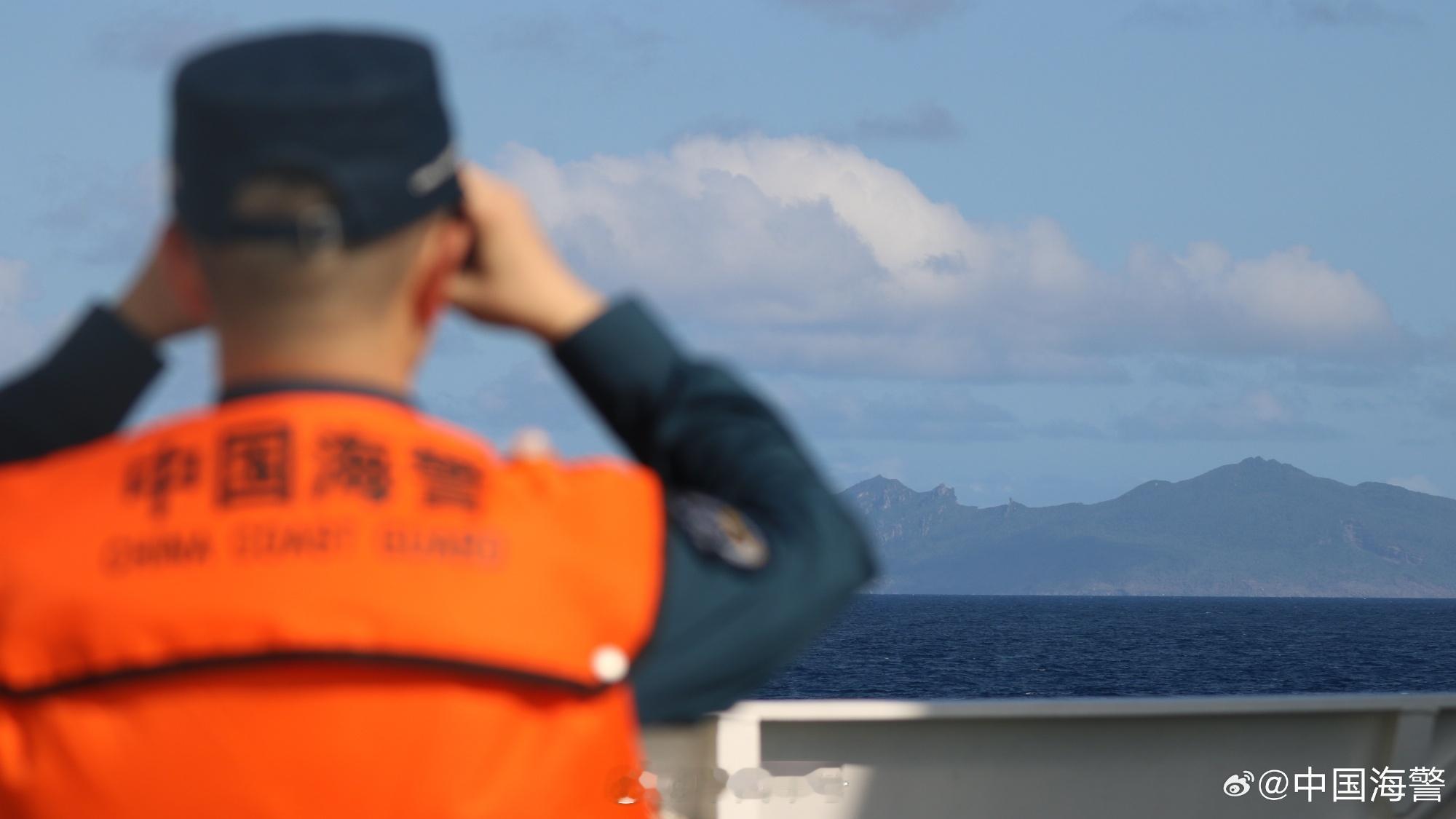 【中国海警舰艇编队5月7日在我钓鱼岛领海巡航】5月7日，中国海警1306舰艇编队