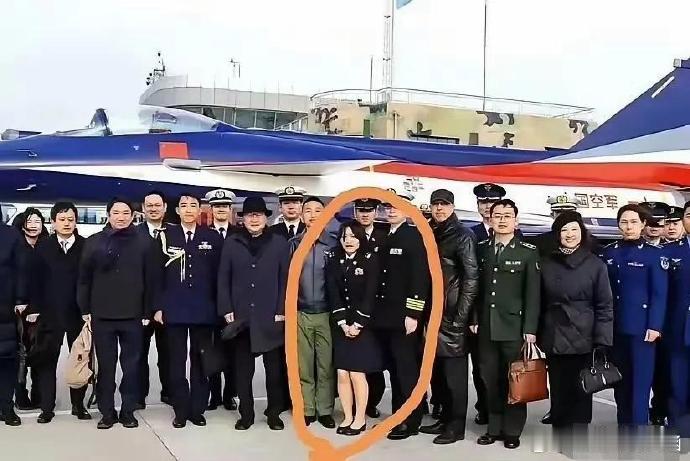 日本自卫队女军官来华交流，严寒天气让她直呼“人生怀疑”。 