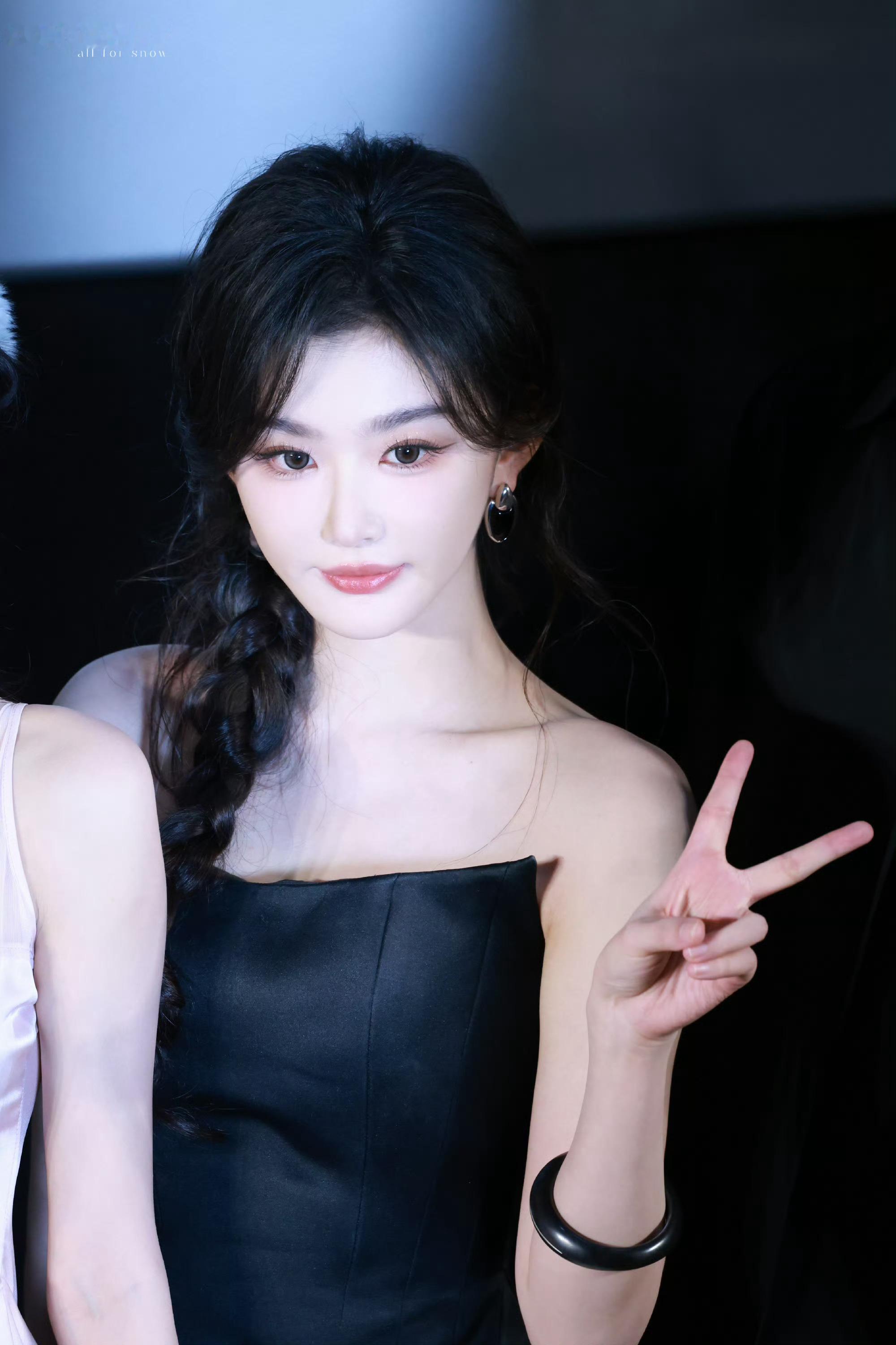 这生图太在我审美点上了[色][色]孔雪儿巨美！！！ 