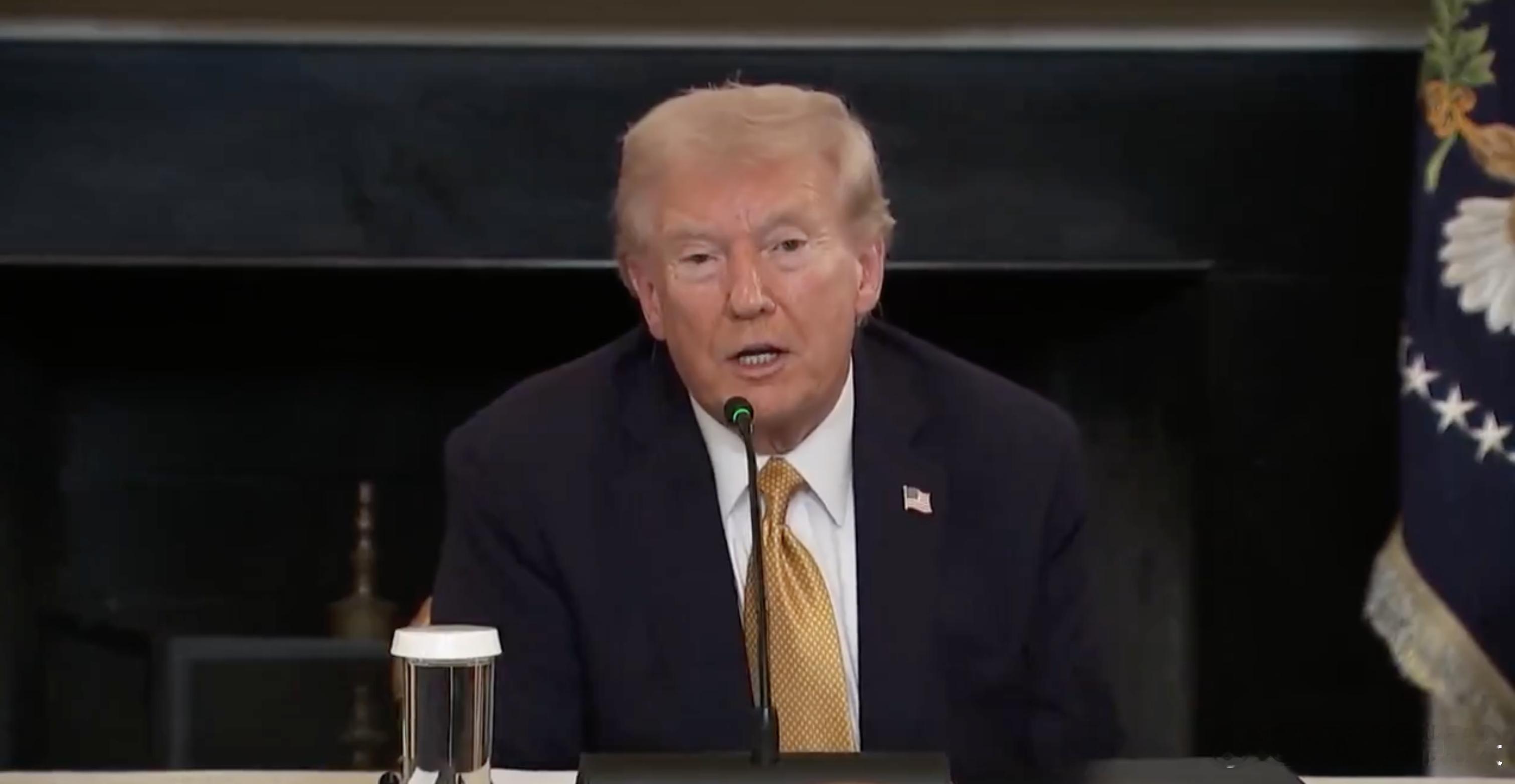 ‼️特朗普中断与加拿大贸易谈判据报道，美国总统特朗普于周四晚间宣布终止与加拿大的