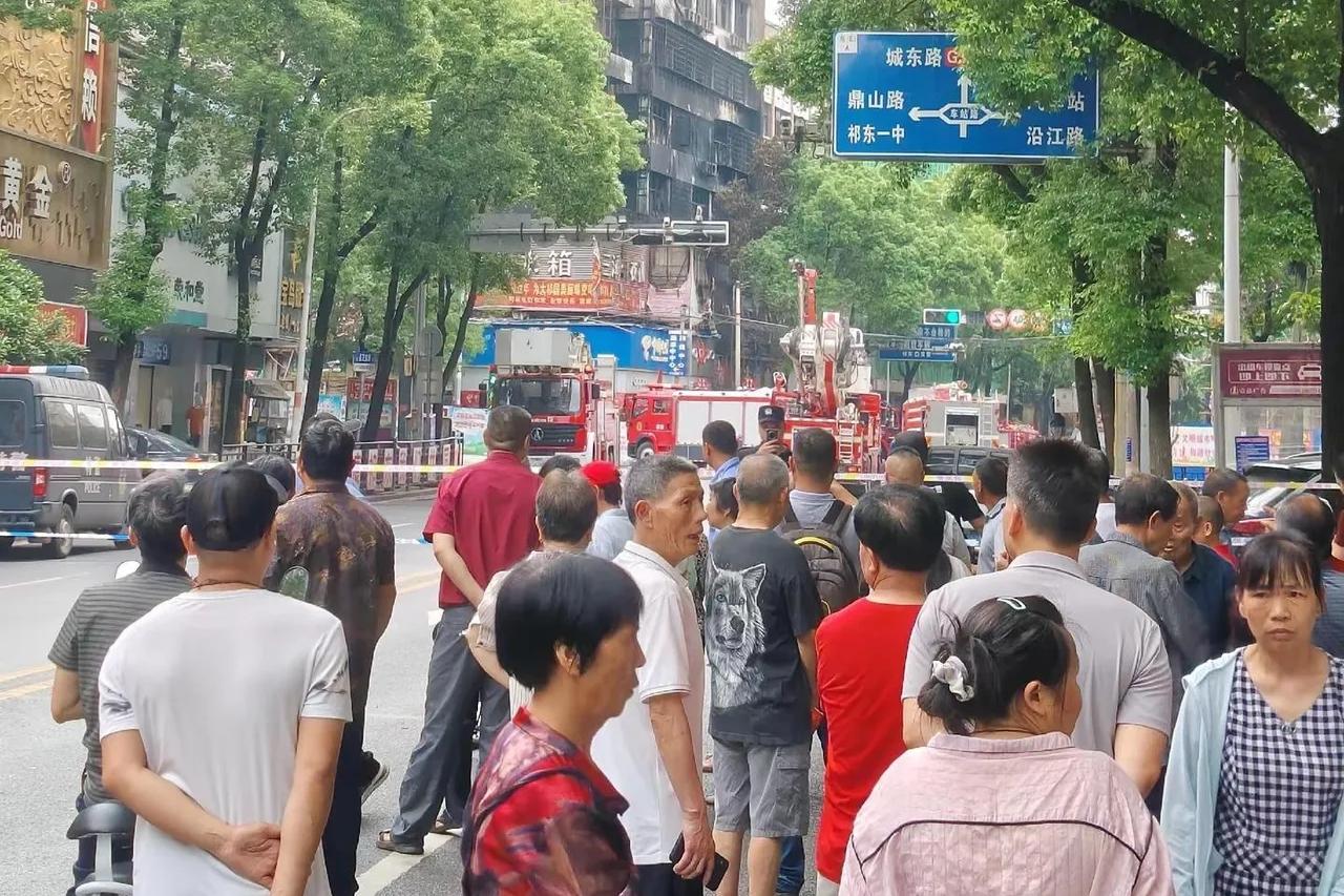 大家都知道，大火烧的都是“没想到”。

5月24日凌晨0点45分，湖南祁东县上正
