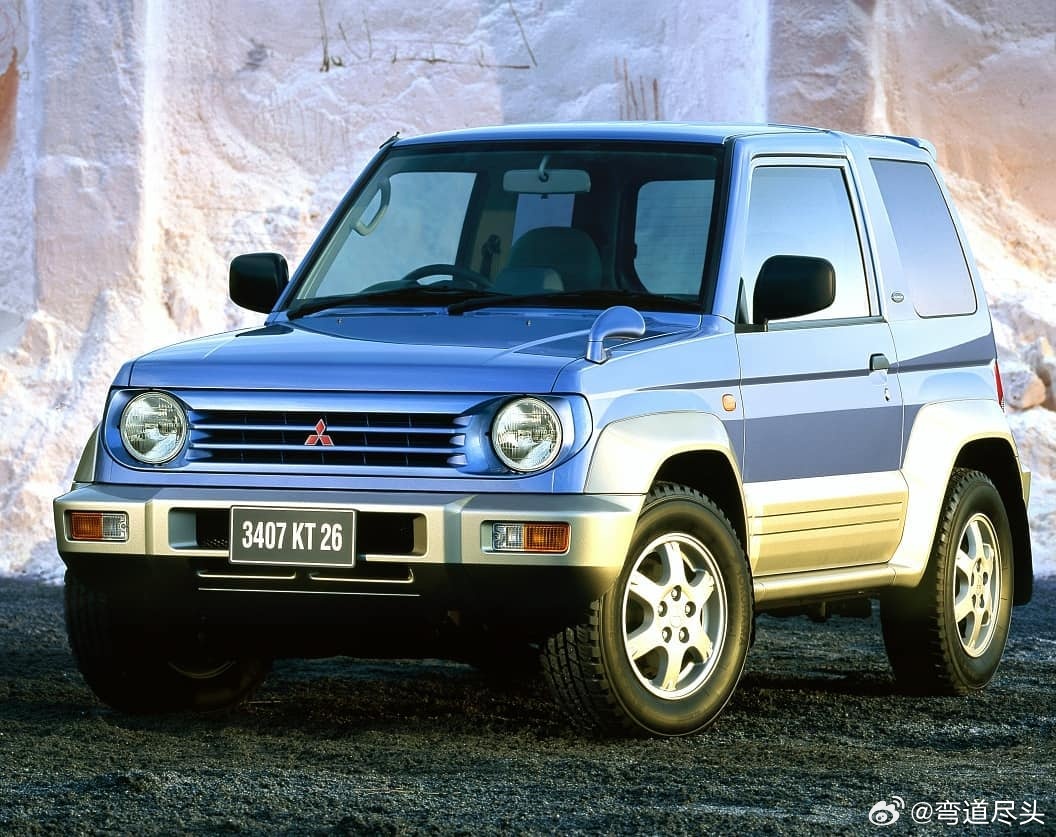帕杰罗  三菱的小型4X4也是标准的越野车。帕杰罗 Junior（Jr，H57A