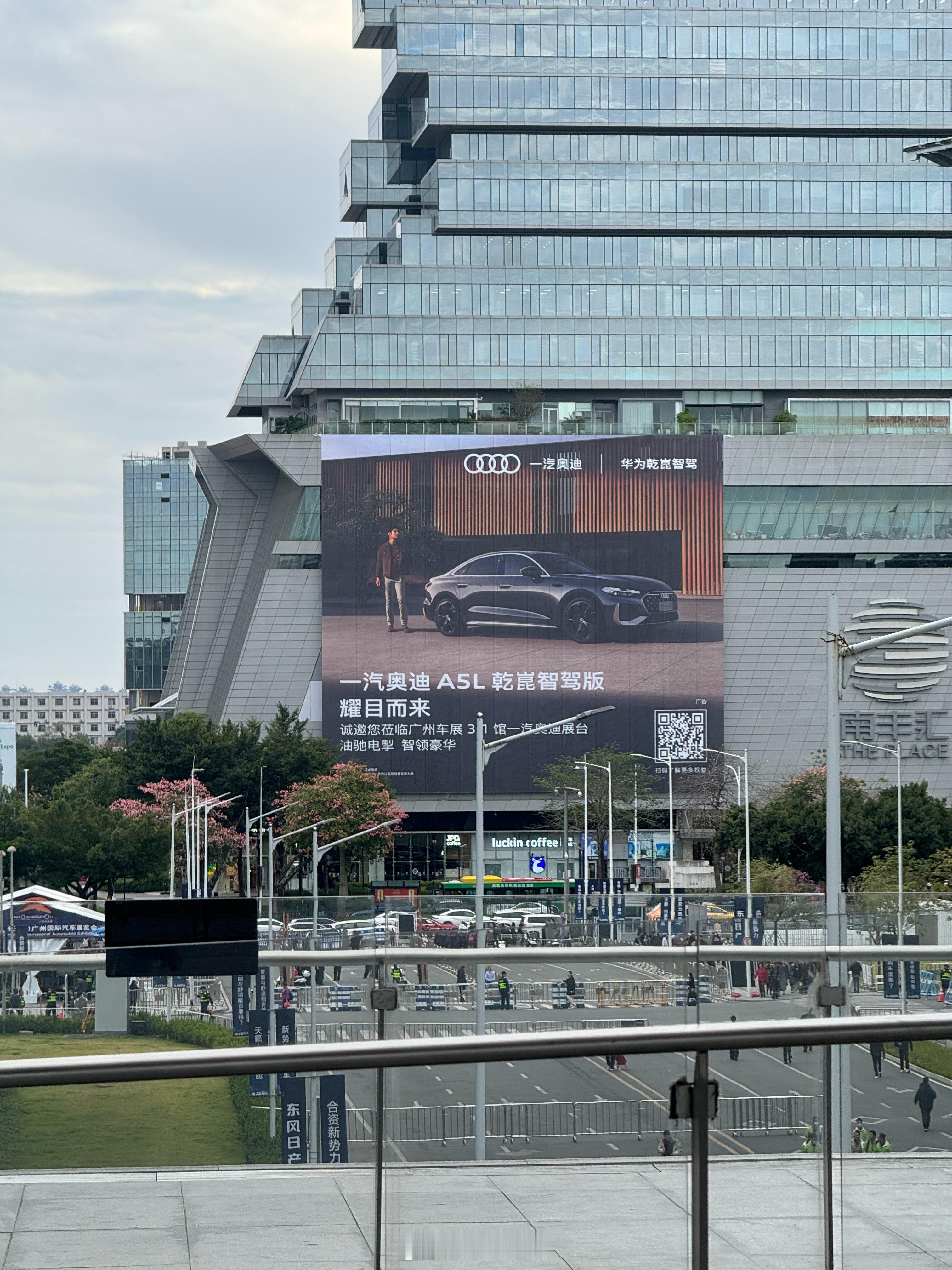 又是一年的广州车展 