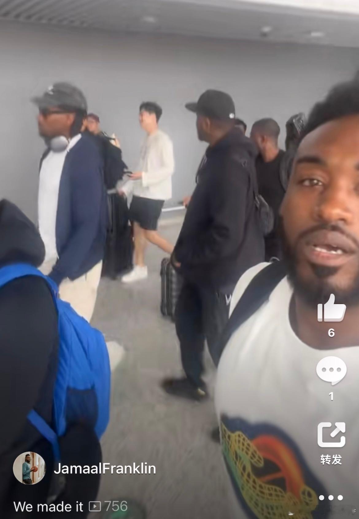 CBA历史三双王贾马尔-富兰克林随伦纳德中国行再次来到中国。他和伦纳德是大学队友