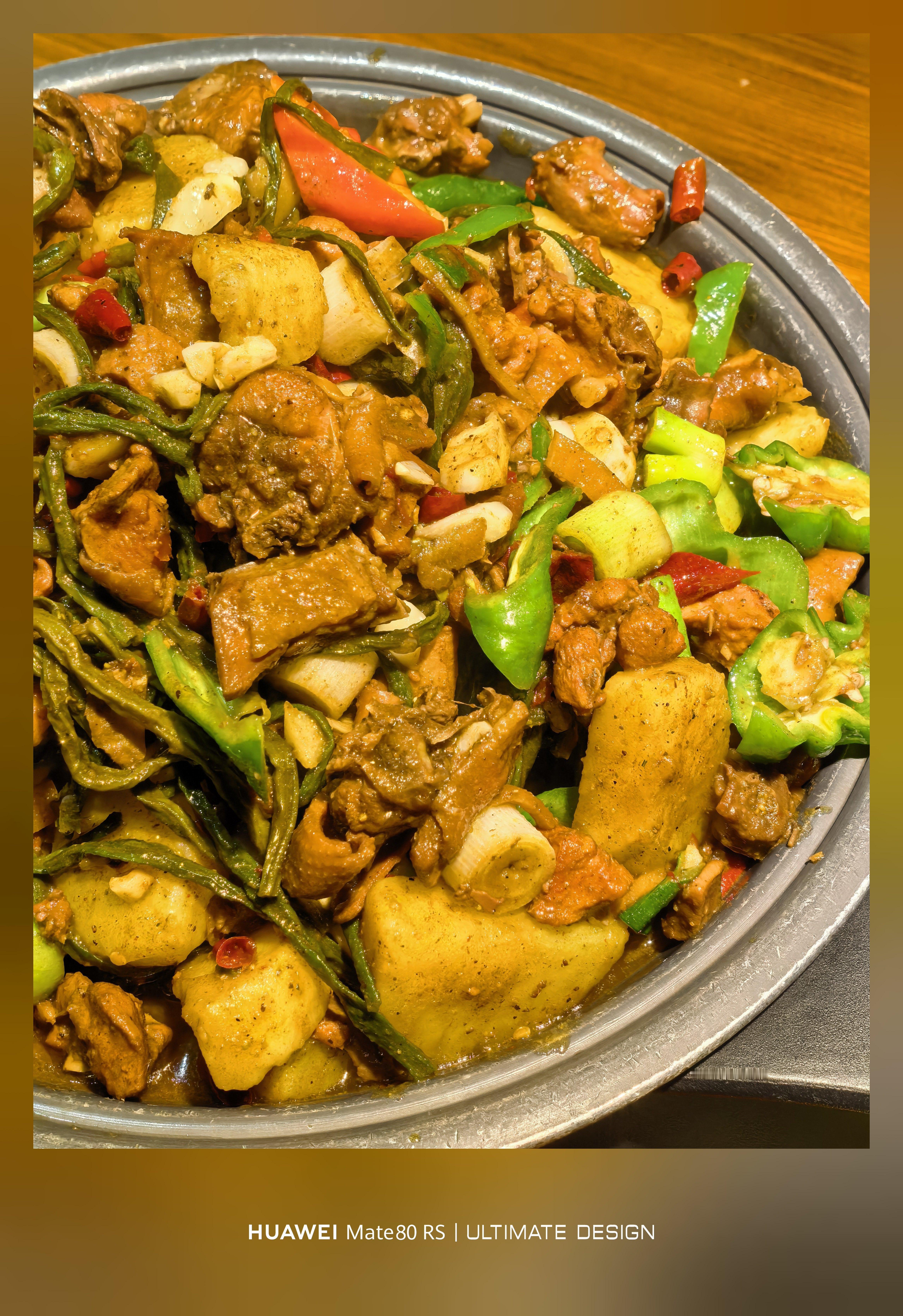 深夜放毒蔚来全新es8西安自驾新疆 乌鲁木齐