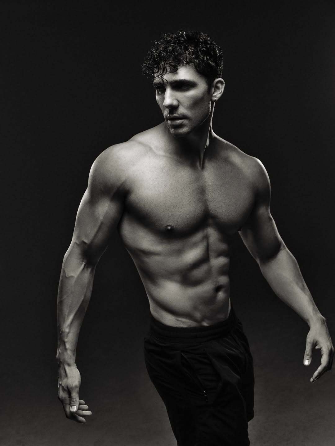 模特: Rayan Ricci | 📸摄影师: Jonny Marlow 