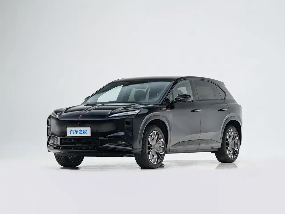 2026年8月上市的红旗天工08定位中大型五座纯电SUV。整车尺寸 4920mm