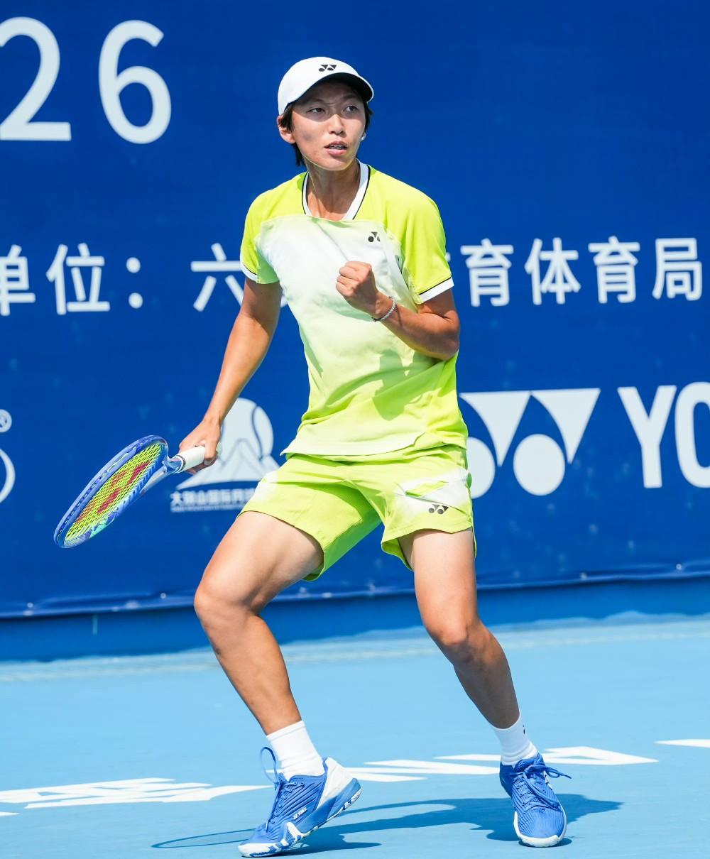 尤晓迪得拼命了！六安W100必须打进四强就可以去法网。八强/十六强的话，能不能打