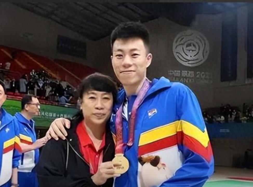 王芳之子张镇麟事件再出猛料，有人已进派出所，朱芳雨话里有话
中国篮球名将王芳的儿