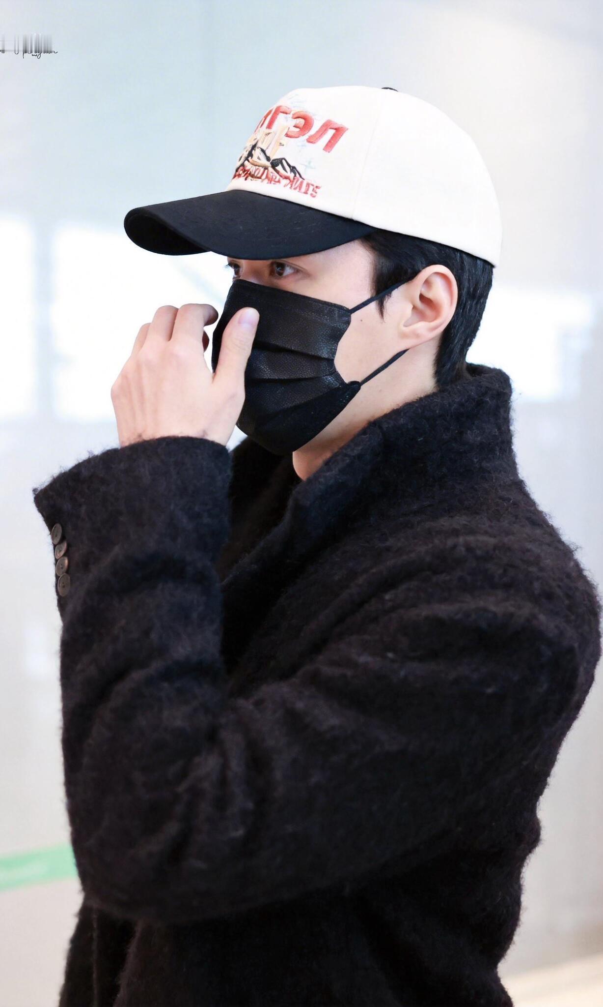 EXO出发上海EXO上海签售EXO仁川出发上海签售会！！期待！！！