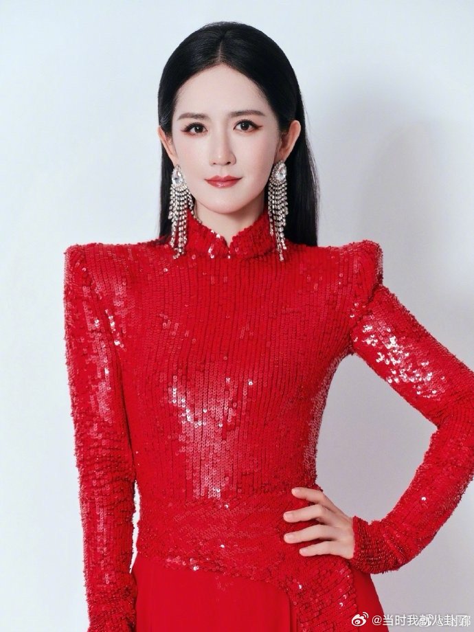 谢娜我上船了 娜姐这出场方式以为是泰坦尼克号，没想到竟是乘风破浪号谢娜在乘风的身