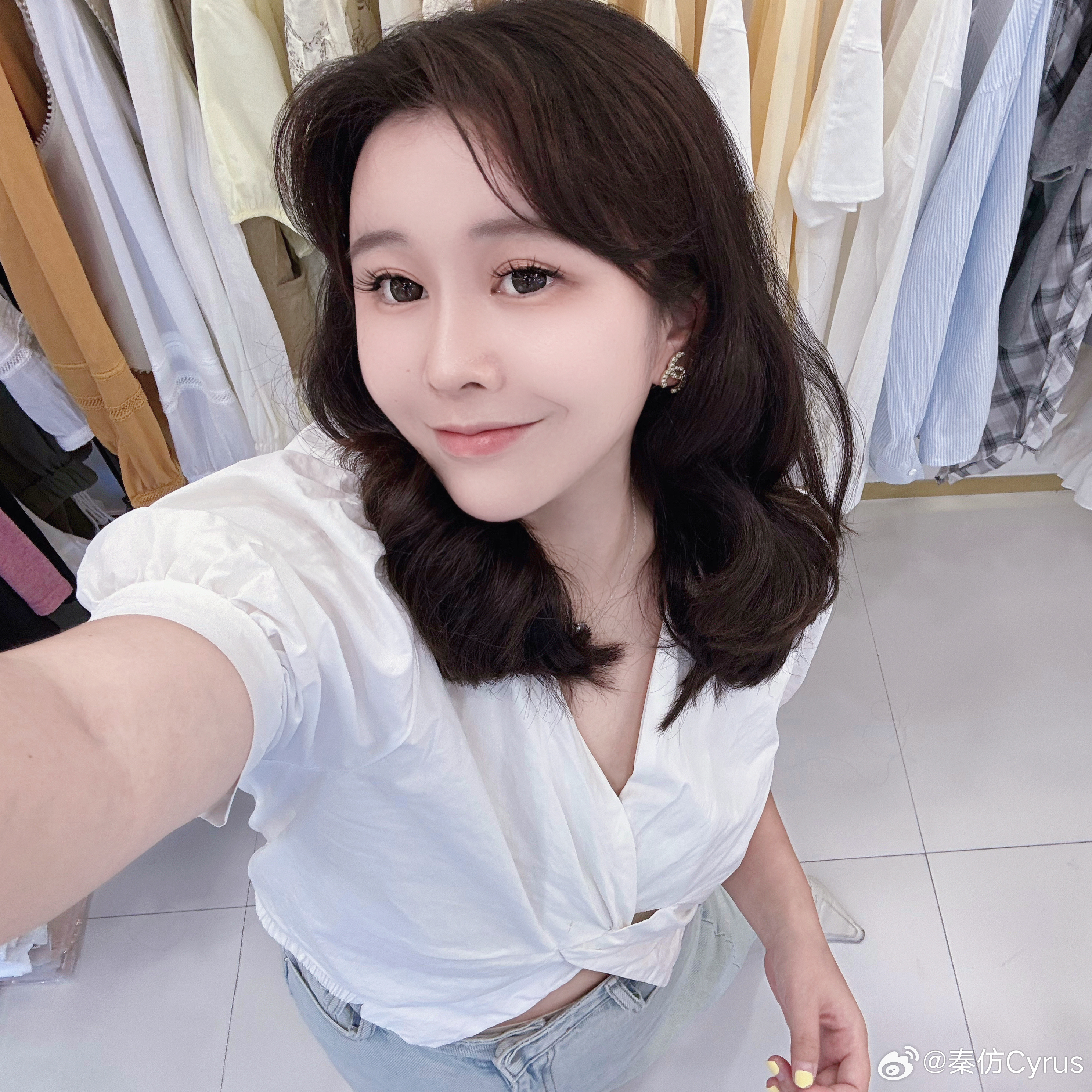 你好，我是服装设计师秦仿🌹 郑州·秦皇一族