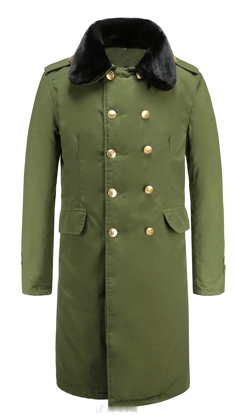 羽绒服是轻巧，可这价钱真“压身板子”要不还是考虑下实惠、保暖的军大衣或花棉袄？ 