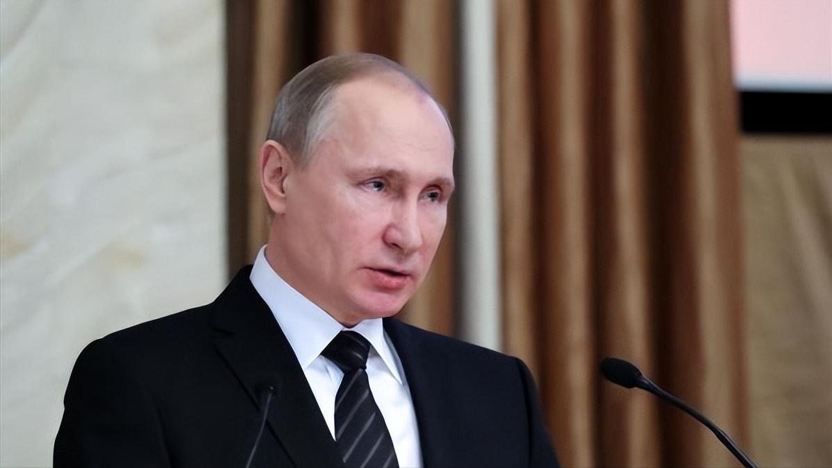 普京突然要“断供”汽油！趁火打劫？

从4月1号开始，俄罗斯的汽油一滴都不许往外