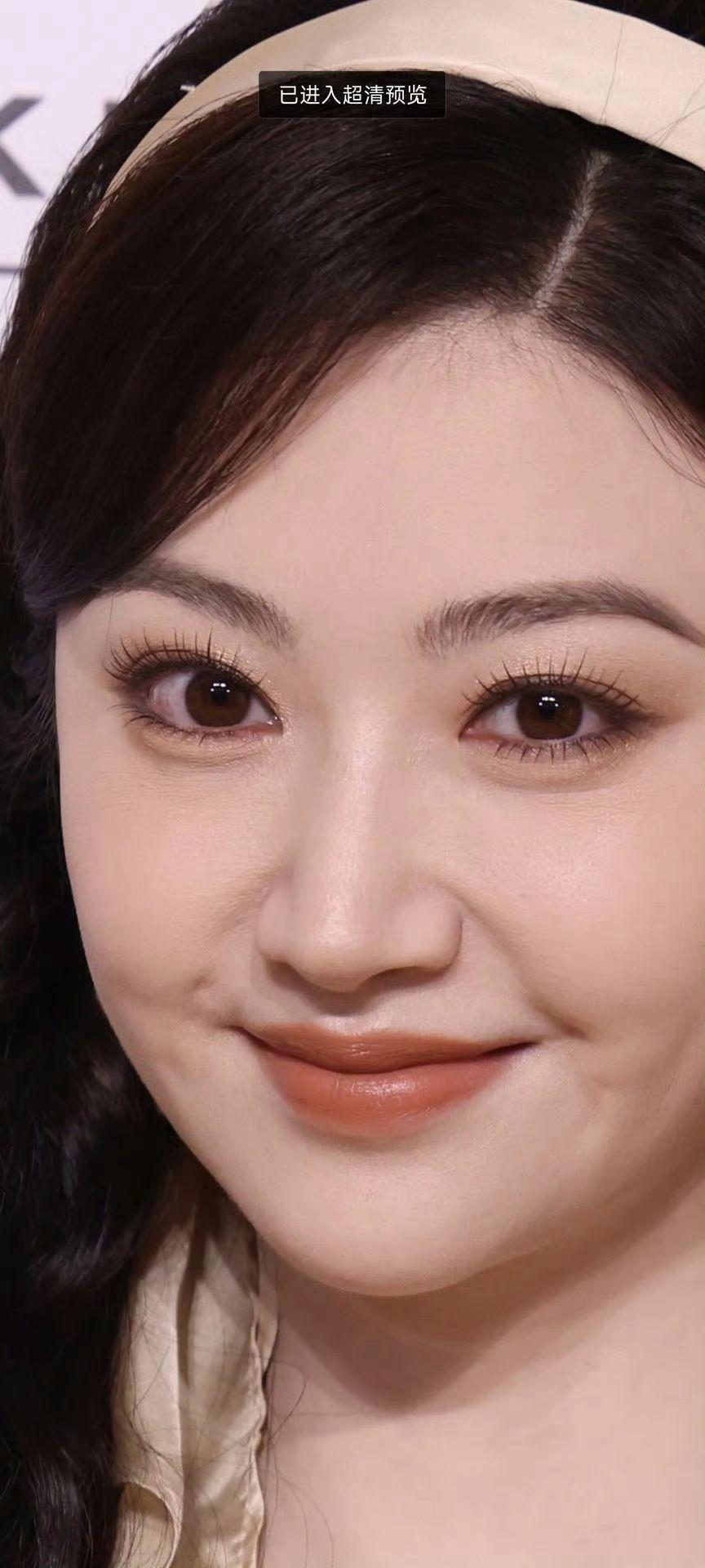 景甜高清生图怼脸拍。