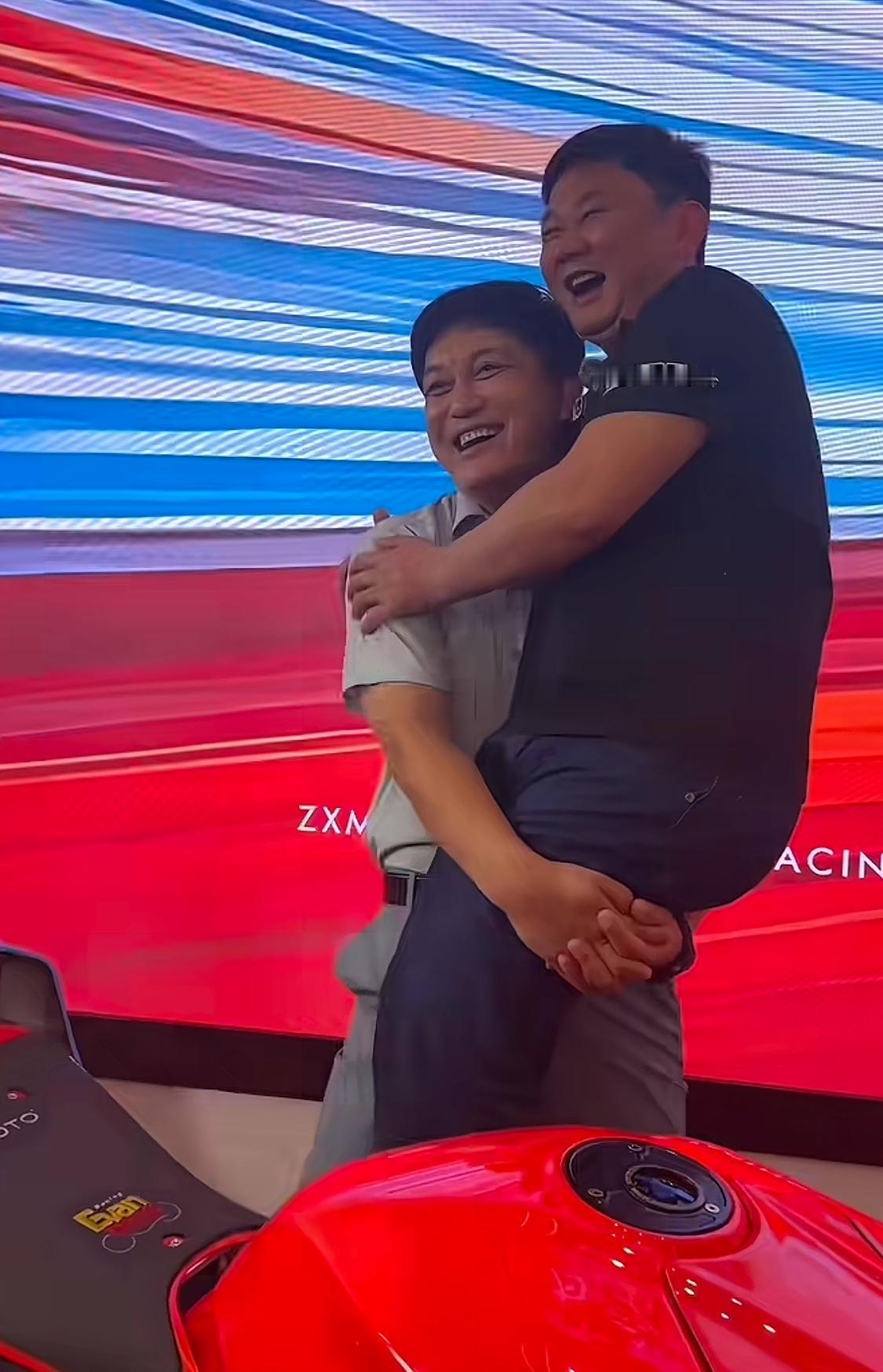 张雪：如果20年前村长李锐配音不是用调侃的语气，可能不会有他今天的成绩，他要感谢