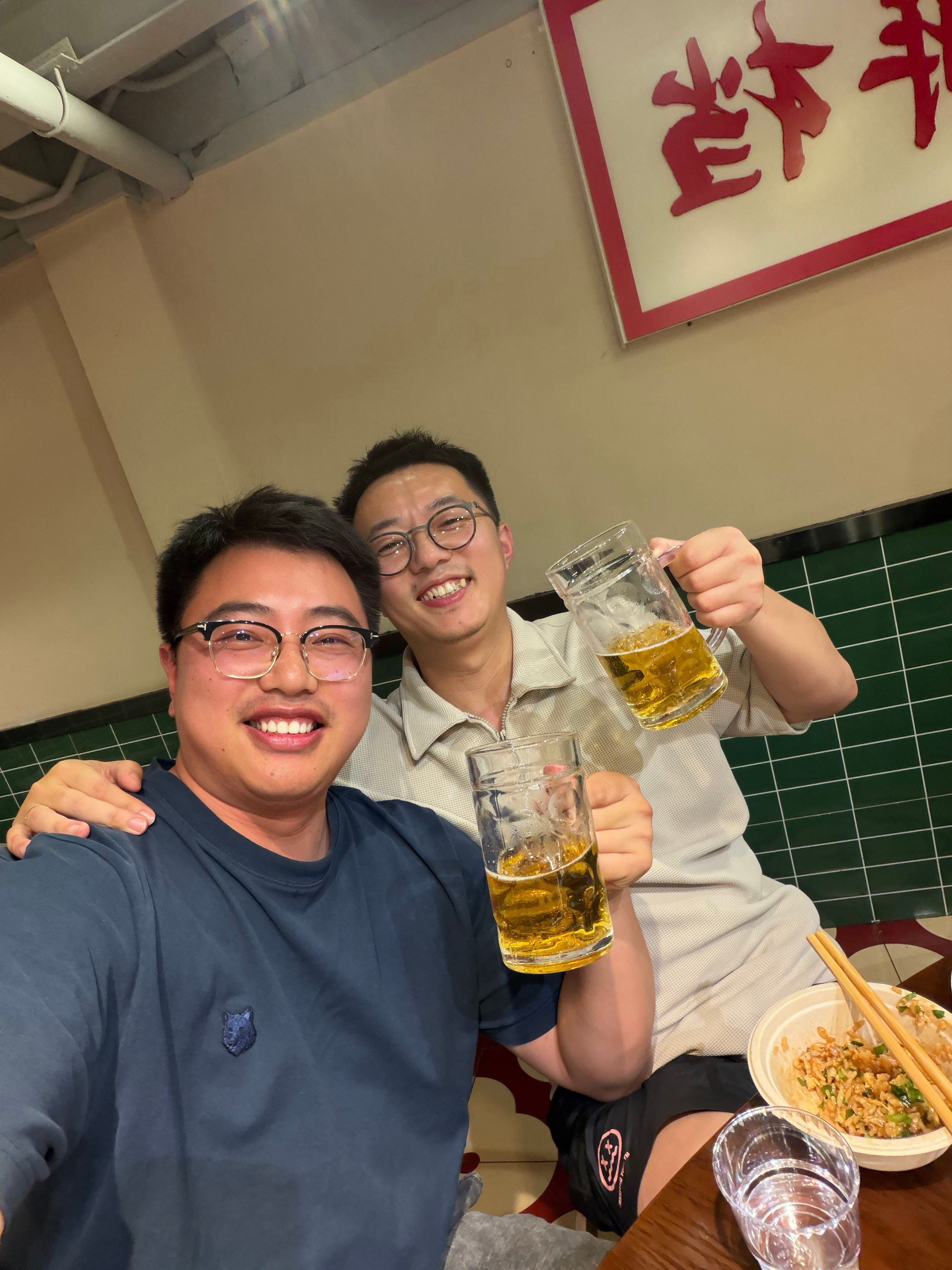 喝酒就喝酒，这个人怎么老睡懒觉，早饭不肯起来吃呢 苏州