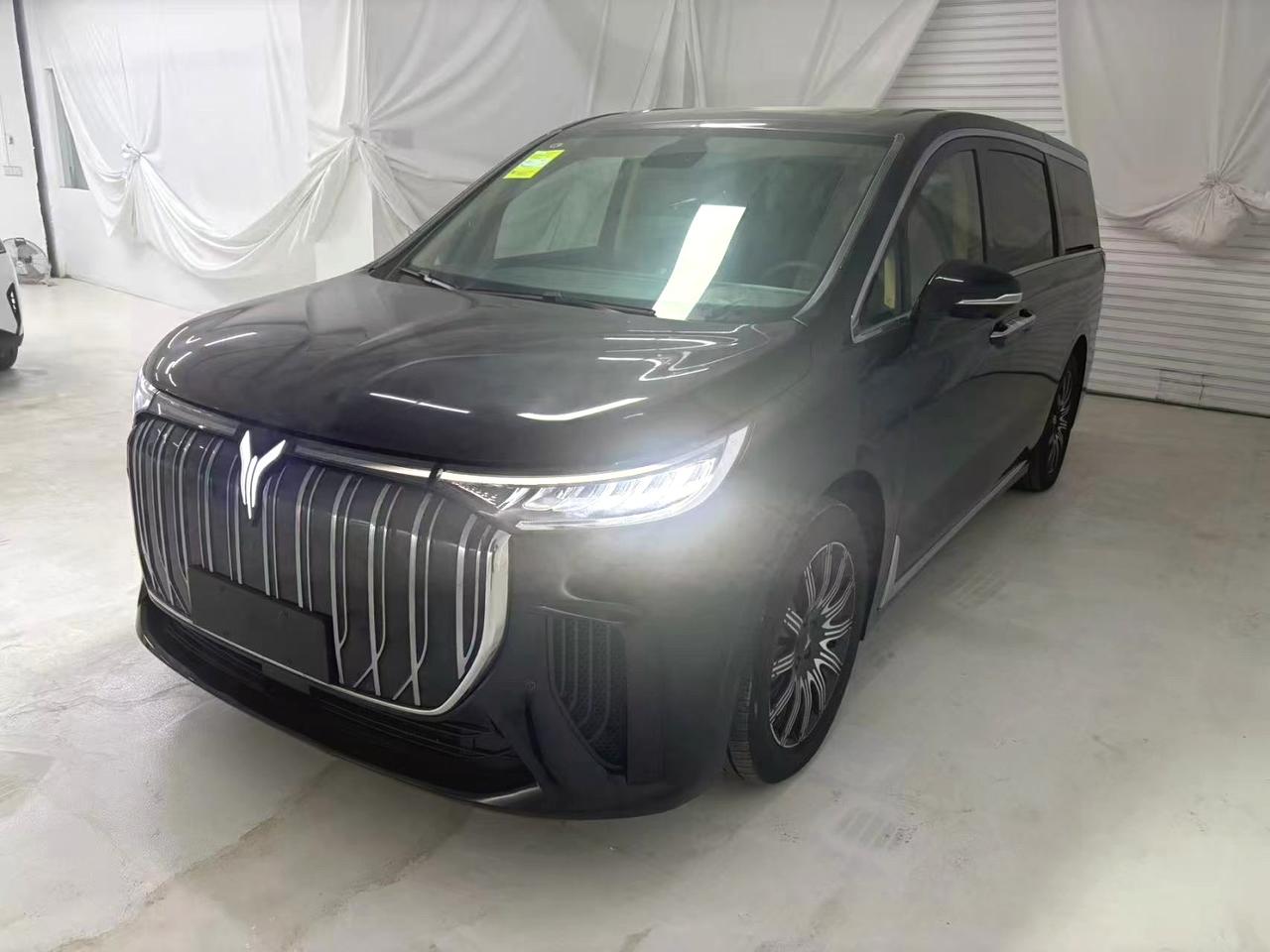 库存新车
24款 岚图
梦想家 长续航卓越版 指导价33.99 未上户 25年2