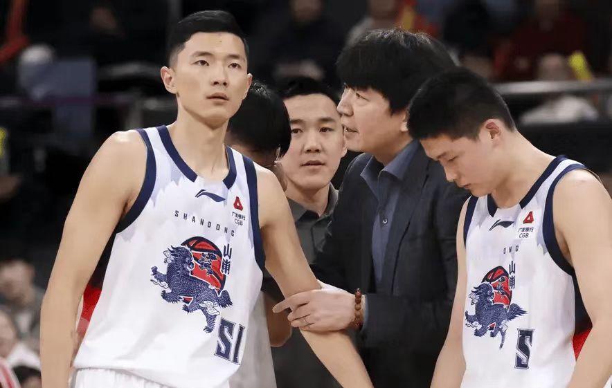 俱乐部杯八进四的淘汰赛中，山东凭借陈林坚的关键三分最终淘汰了浙江队，尽管吴前本场