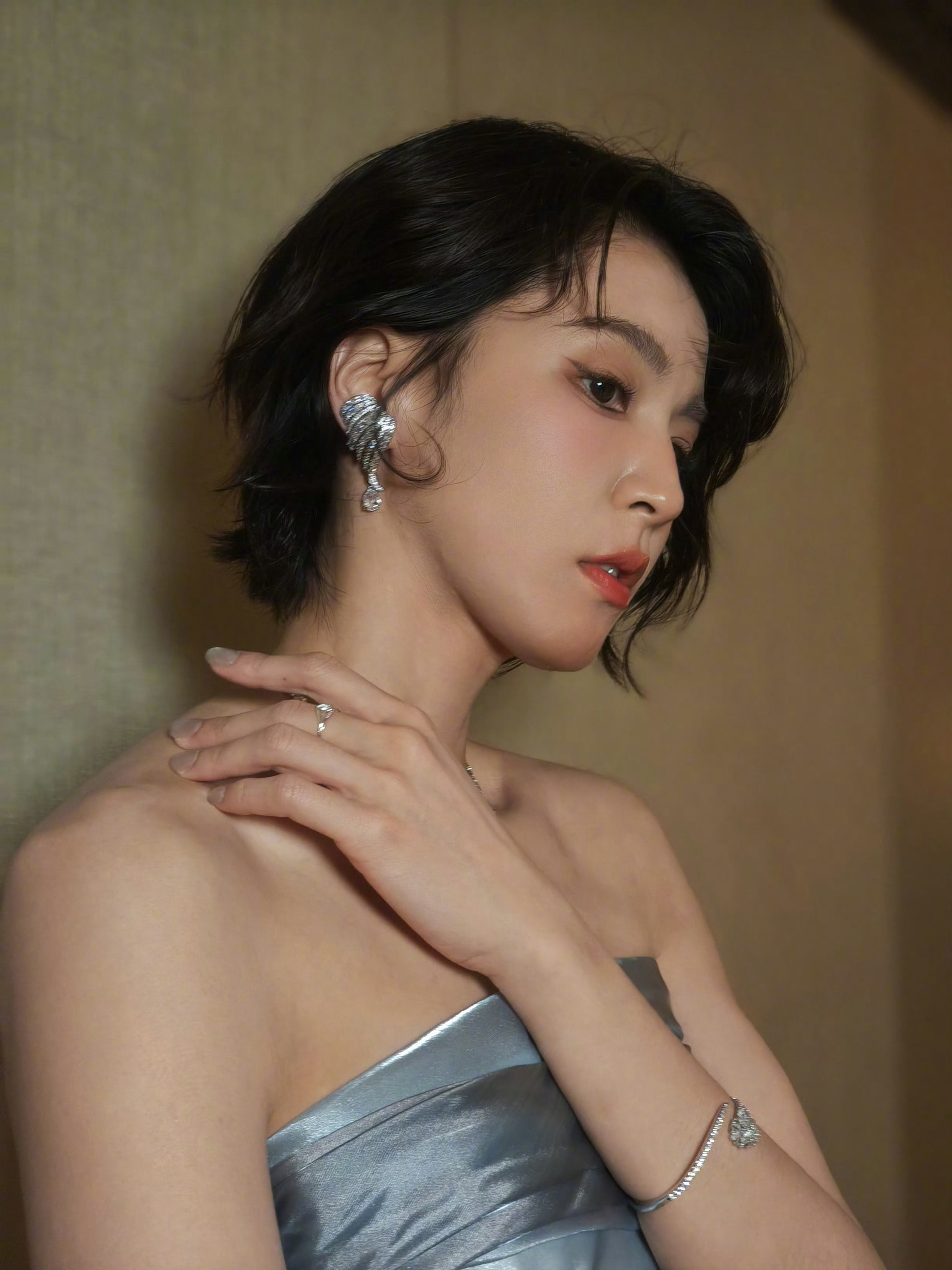 这组图真美晕我了，hy这次怎么舍得请摄影师了[柯基] ​​​