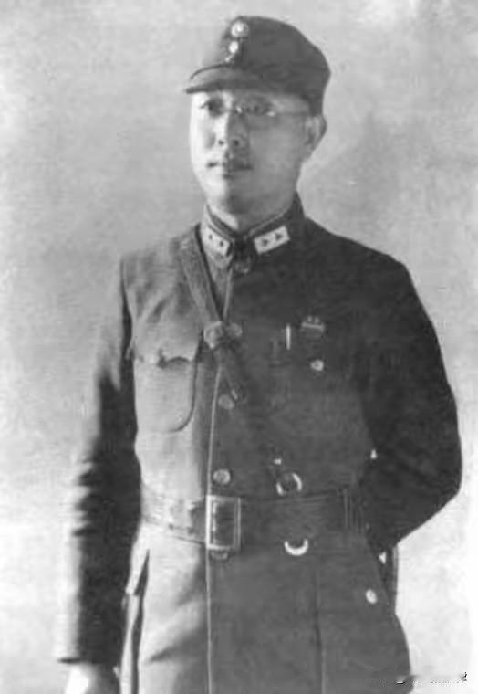 1949年武汉解放前夜，中将突然倒戈！毛主席一纸急电，尽显大国胸襟
 
1949