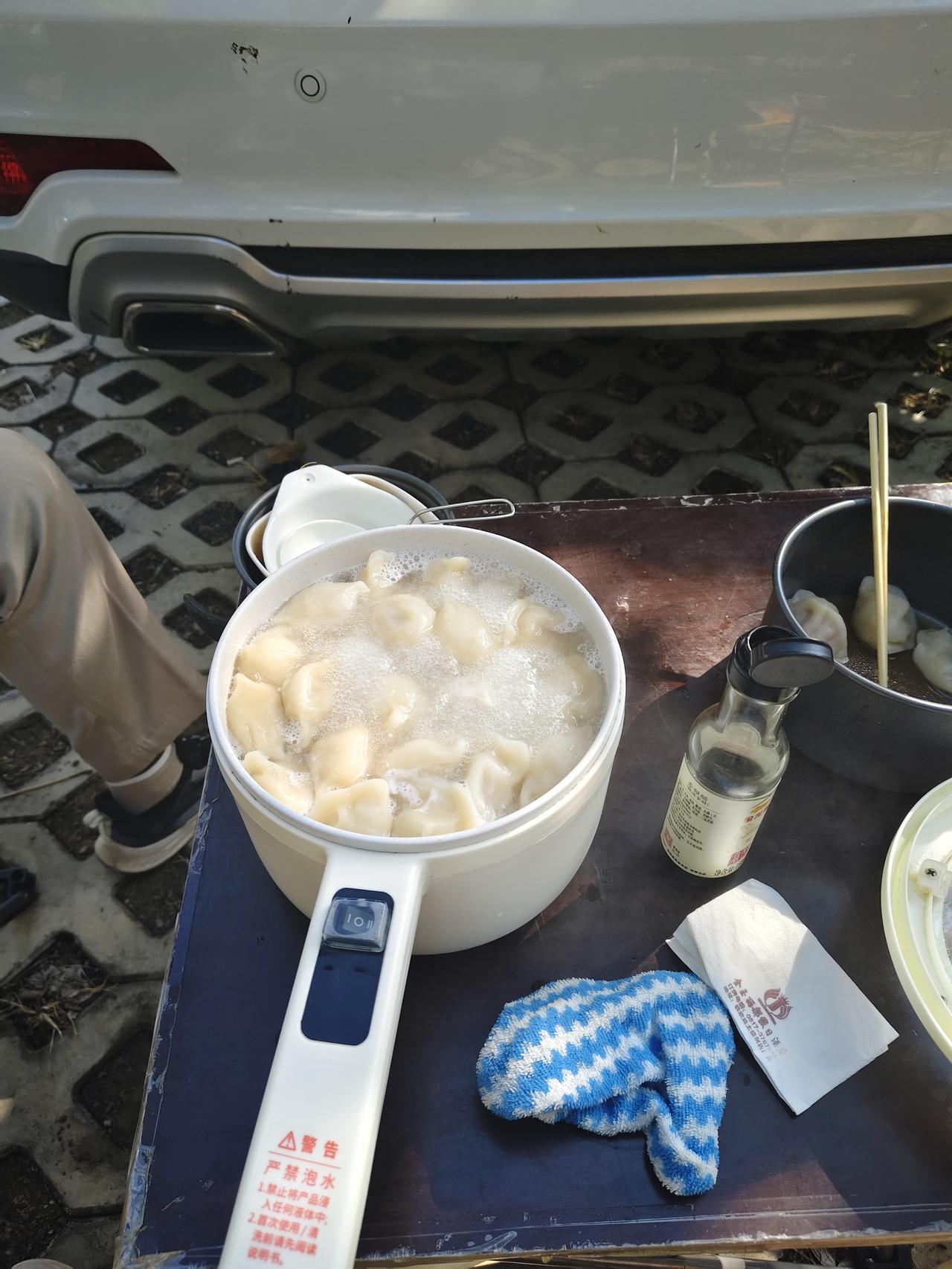 我在石屏过冬至
冬至，是中国人的一个重要的节日。不是有那句俗语吗“冬至大如年”。