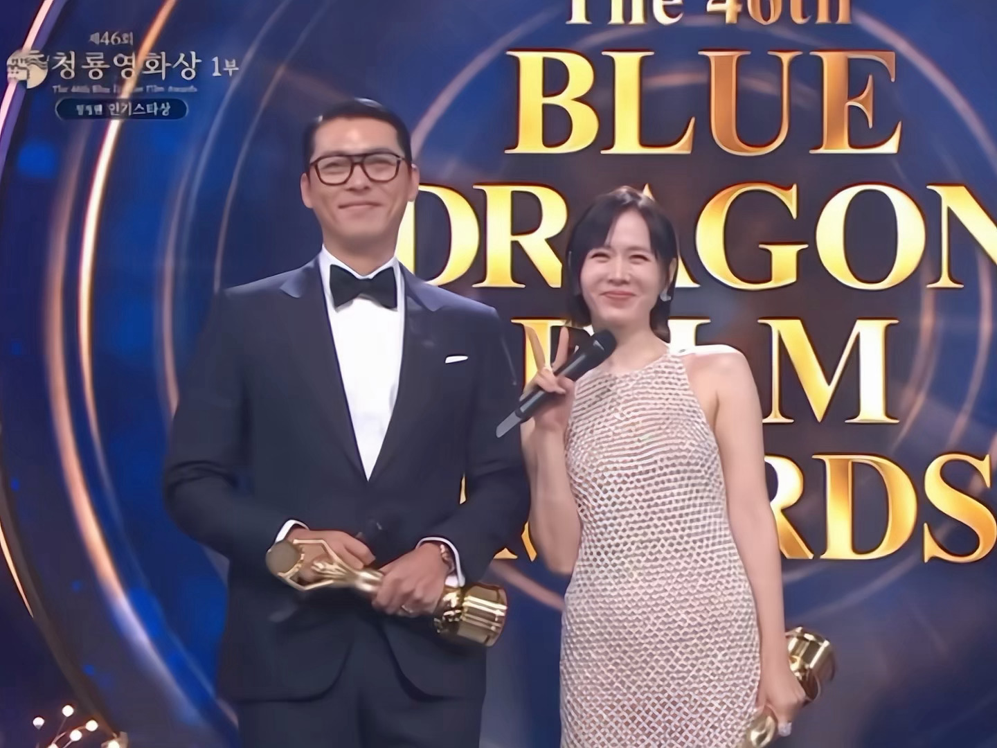 玄彬和孙艺珍咋能这么可爱啊啊啊啊啊靠过去那一下我脸笑得好痛。。。真夫妻就甜成这样