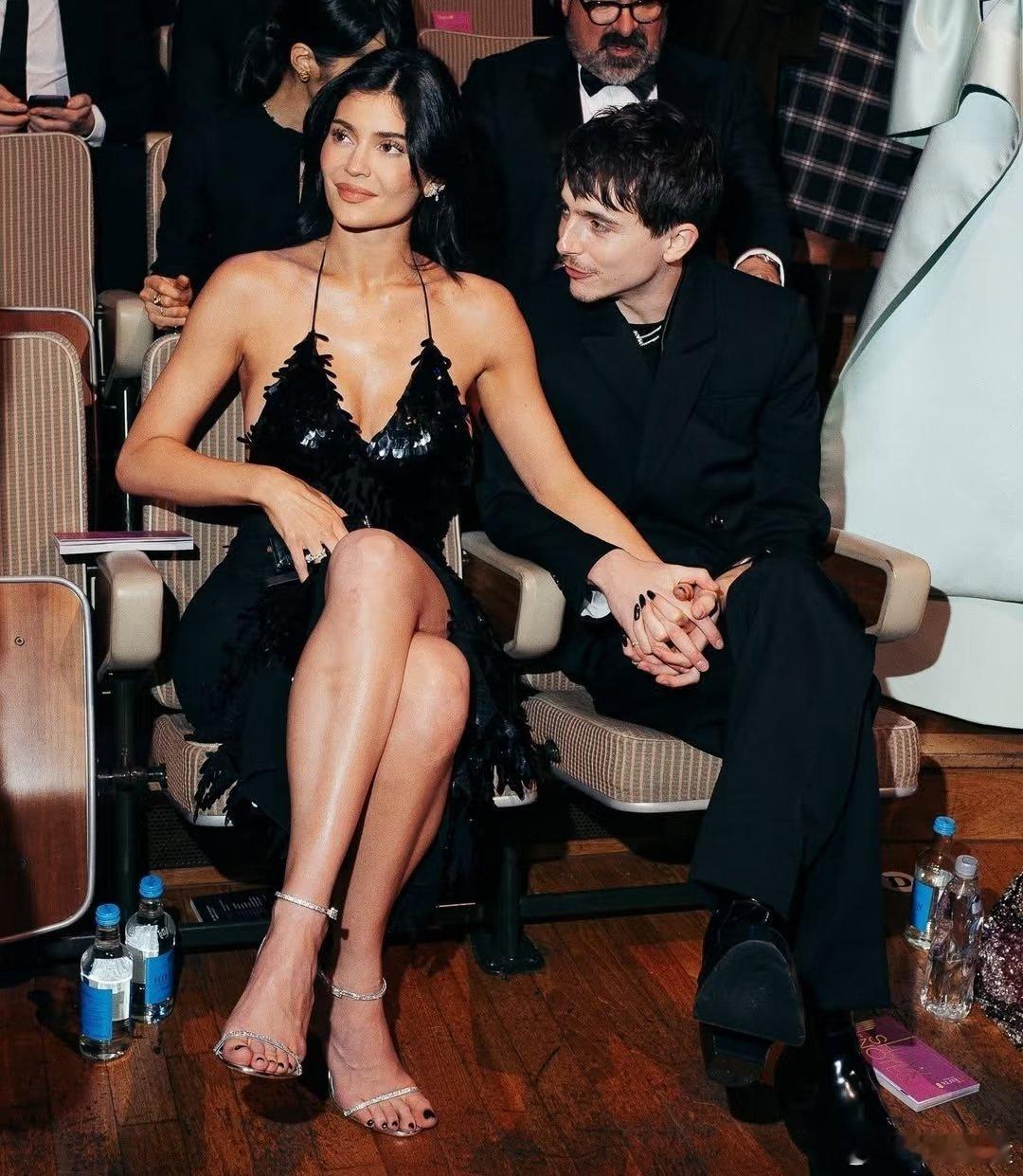 甜茶的面相变了卡戴珊家族的“魅力”。 