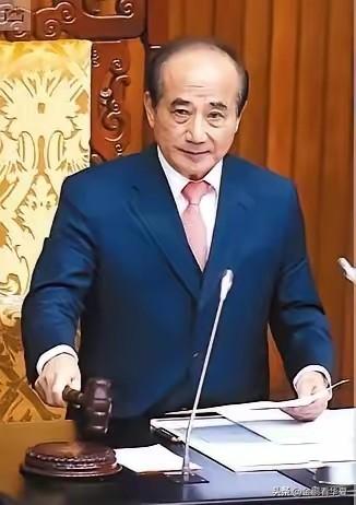 关于两岸问题，台湾前立法院长王金平先生再度表述：主张两岸分治不分立，治权互不隶属