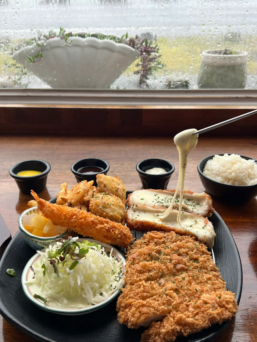 好想念济州岛海边的芝士猪扒饭。。。😋