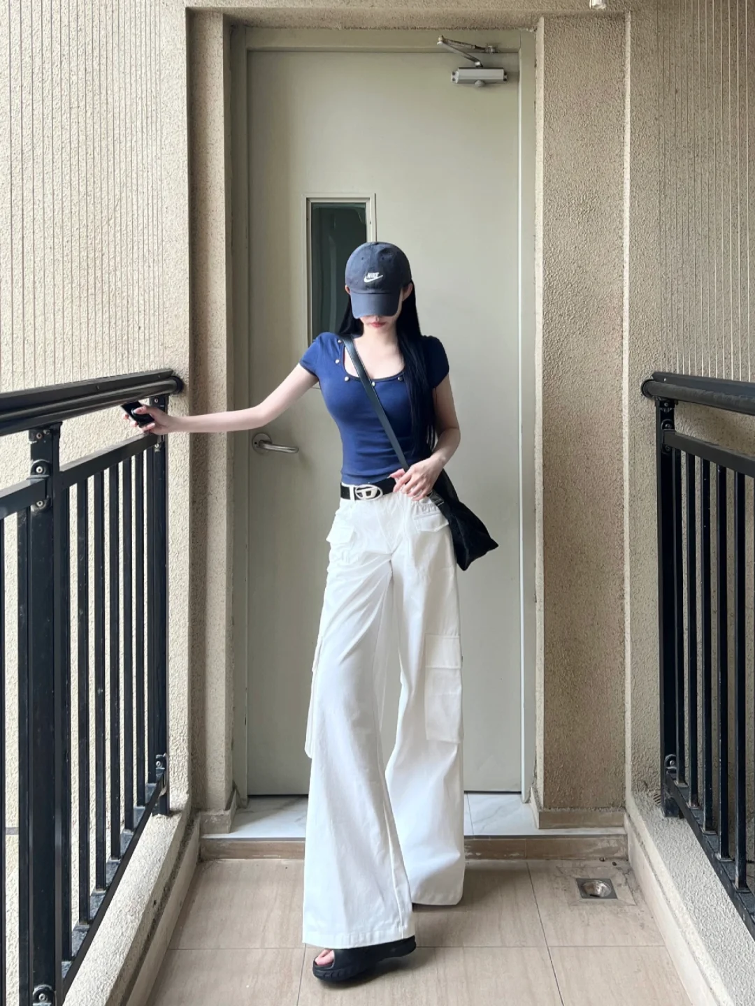 穿这种裤子总是有点帅帅的feel！