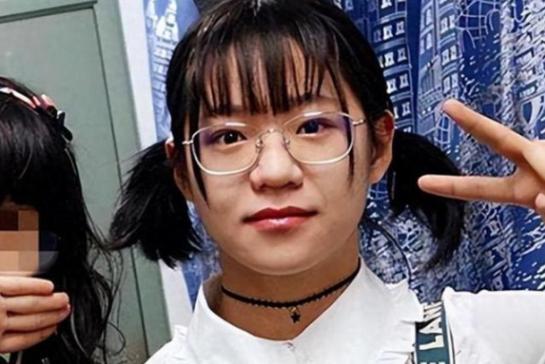 国科大硕士季子越，称侵华日军为英雄，开除学籍后扬言投奔美国。
 
季子越出生在河