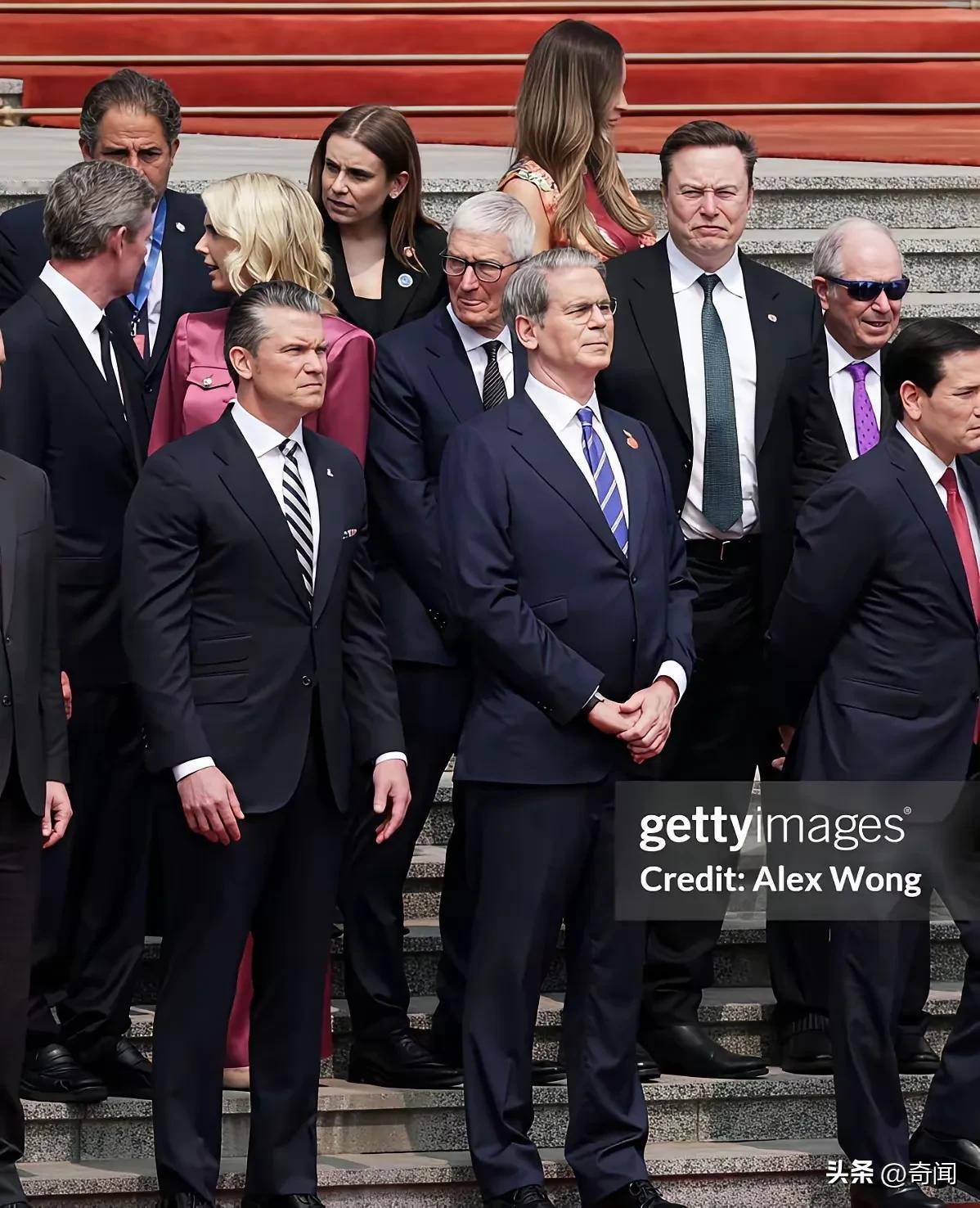 本次美国对中国国事访问总体是轻松愉快的，缓解了部分双方相互的压力和误解，虽然在部